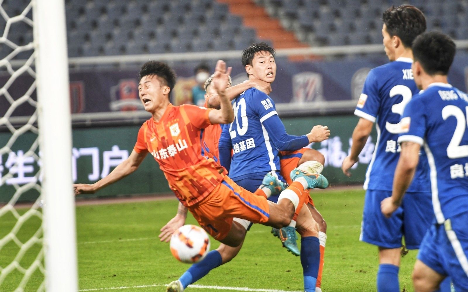 英媒：曼城前高管贝吉里斯坦任内带来4亿净增长，在体育总监里名列第一（英媒：曼城前高管贝吉里斯坦任内净增4亿，居体育总监榜首）