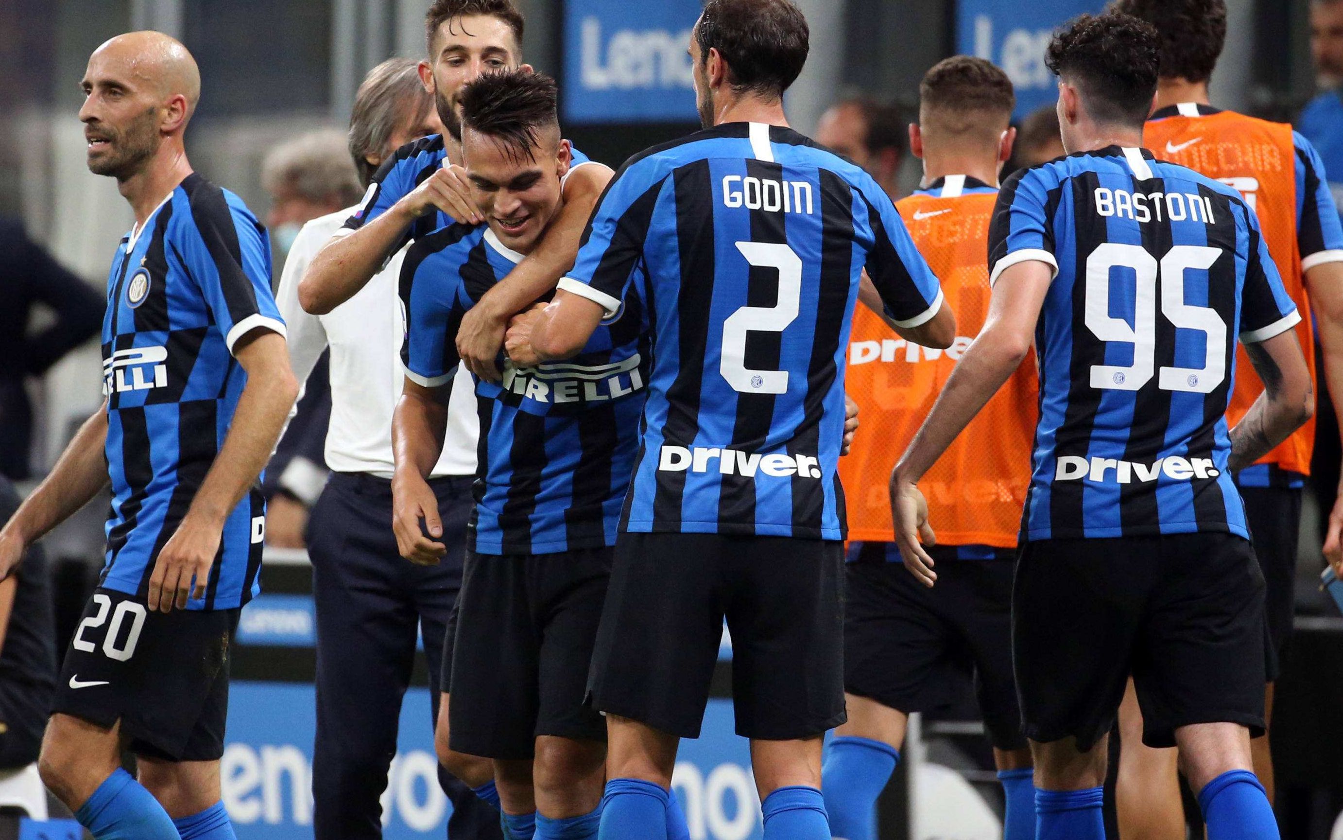 每体：DV9接近与米兰达成协议，巴萨已基本放弃引进前者（每体：DV9接近与米兰敲定加盟，巴萨基本放弃追逐）