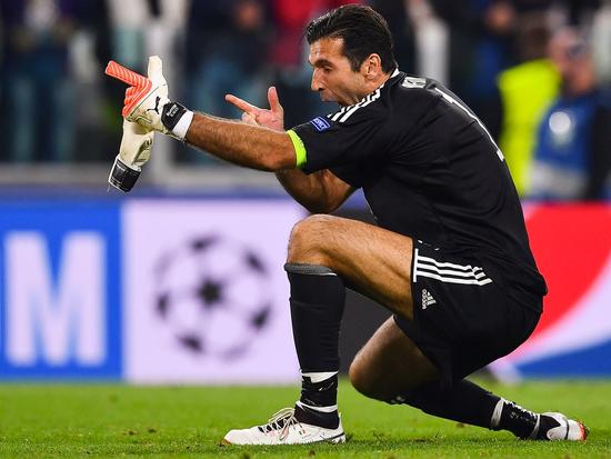 埃弗拉：希望英格兰球迷别再唱足球要回家了，感觉像是诅咒（埃弗拉建议英格兰球迷别唱“足球要回家”，称这像是一种诅咒）