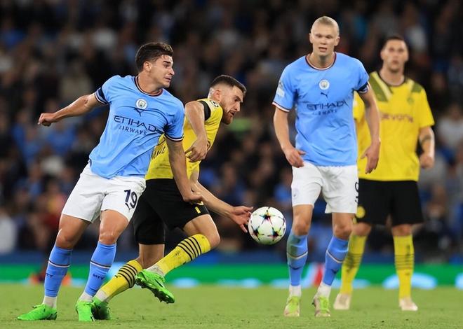 13年不败！英超三强出击，阿森纳后卫接近停赛，切尔西有替代方案（13年不败在握！英超三强齐发，阿森纳后卫濒临停赛，切尔西已备替代方案）