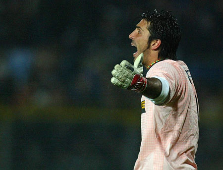 王上源：河南球迷能体现出我们河南人这种包容和坚韧的品质（王上源：河南球迷展现出河南人包容与坚韧的品格）