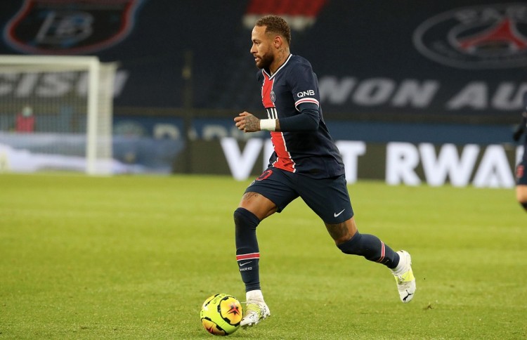 篮球勇士队中锋封盖次数创新高