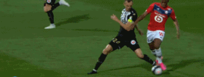 足球国足队长发声：我们不会放弃任何一场比赛（国足队长表态：每一场比赛都不放弃）