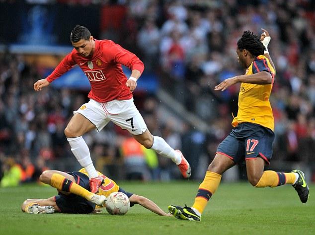 西媒：皇马极力避免解雇阿隆索，其解约金约2500万欧（西媒：皇马力避解雇阿隆索，解约金约为2500万欧元）