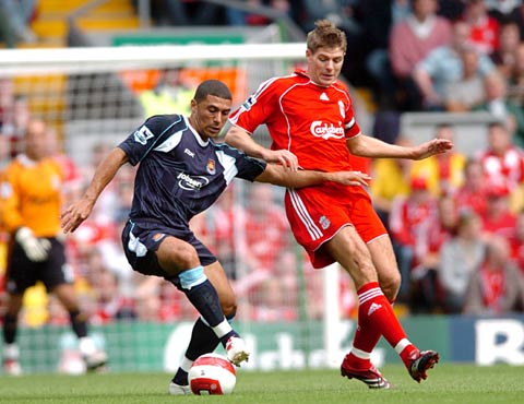 恩佐：为了转会切尔西曾求过鲁伊-科斯塔，很感谢他放我走（恩佐：为转投切尔西曾求鲁伊-科斯塔，感激其放行）